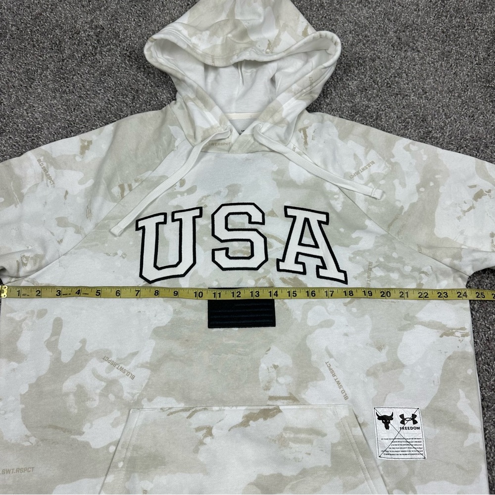 Under Armour Project Rock Veterans Day Camo Men Hoodie USA Flag Sz L 1370971-100 - Picture 11 of 12